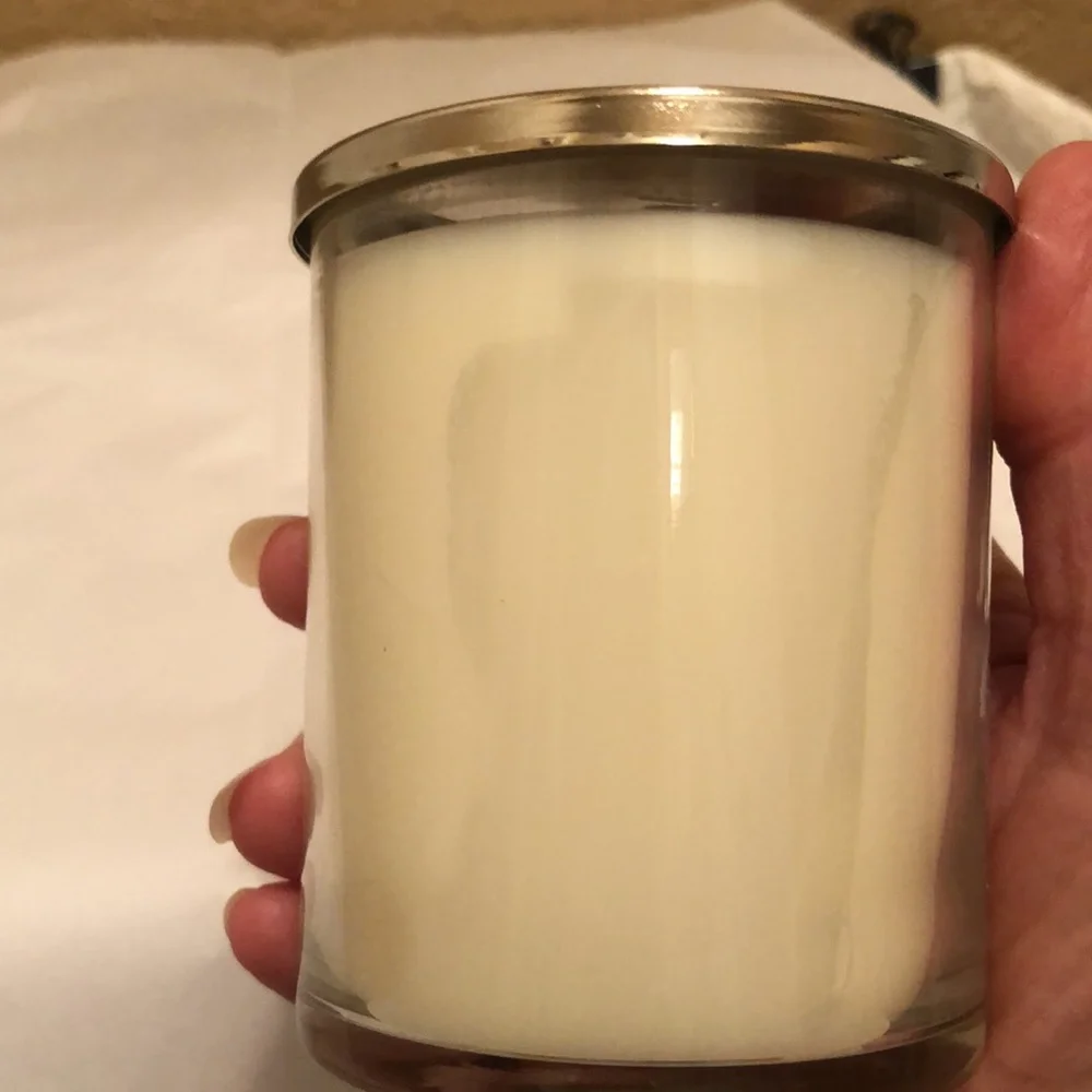 NWT Bath & Body Works White Barn Winter Berry Ice. 8 oz.   Single wick. - Picture 7 of 10